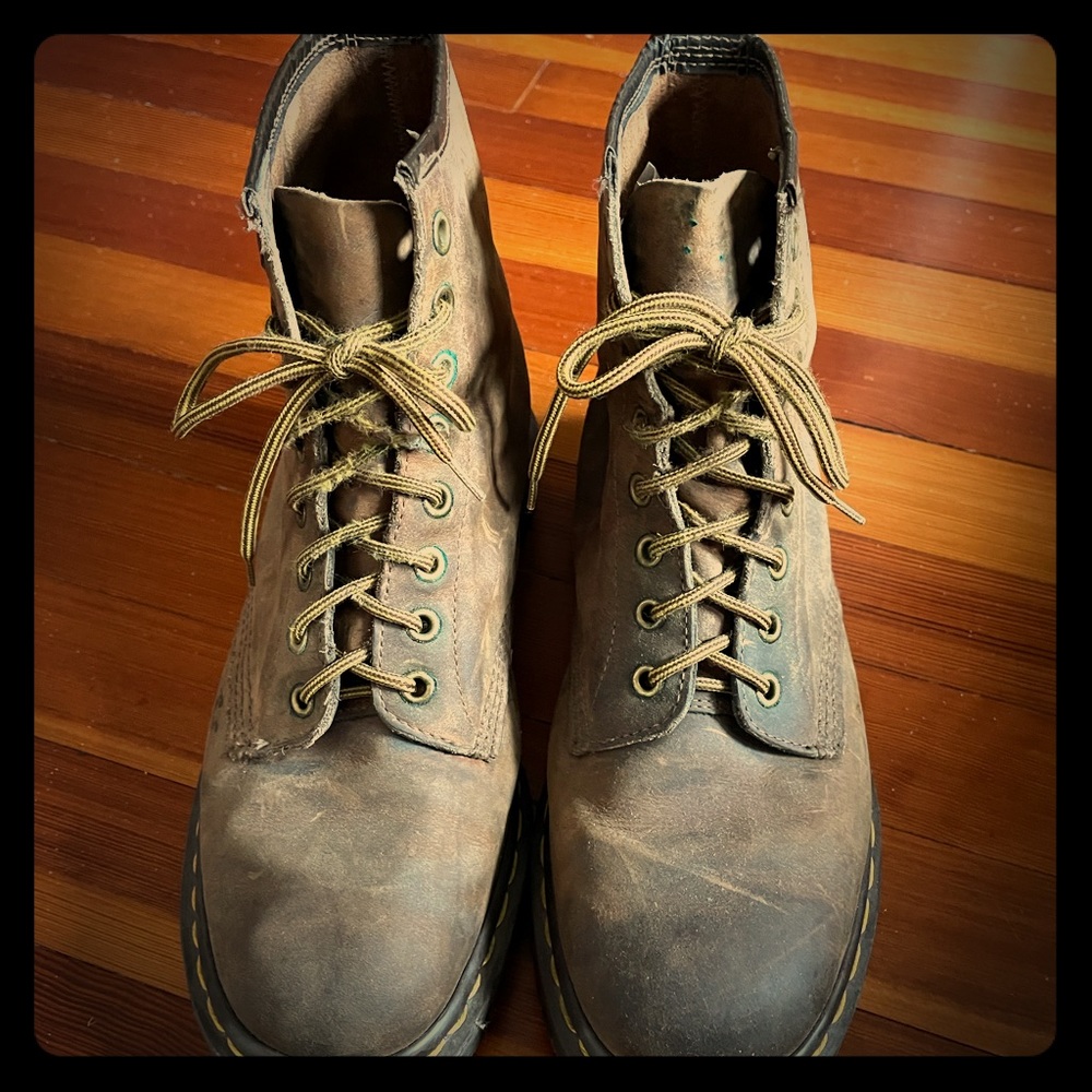 Dr Martens - Air Cushion Sole size 10